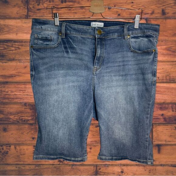 5 for $25🔥Lane Bryant Cropped Flex Magic Waistband Jeans Size 20 - Picture 1 of 6